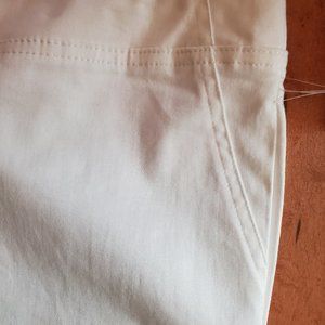 Rachel Zoe White Capris Size 18W